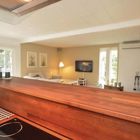 Semesterbostad Three-bedroom In Idestrup