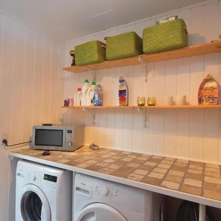 Three-bedroom In Idestrup Semesterbostad